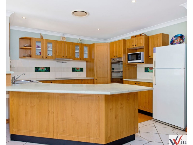 73 Neville Morton Drive, Crescent Head NSW 2440