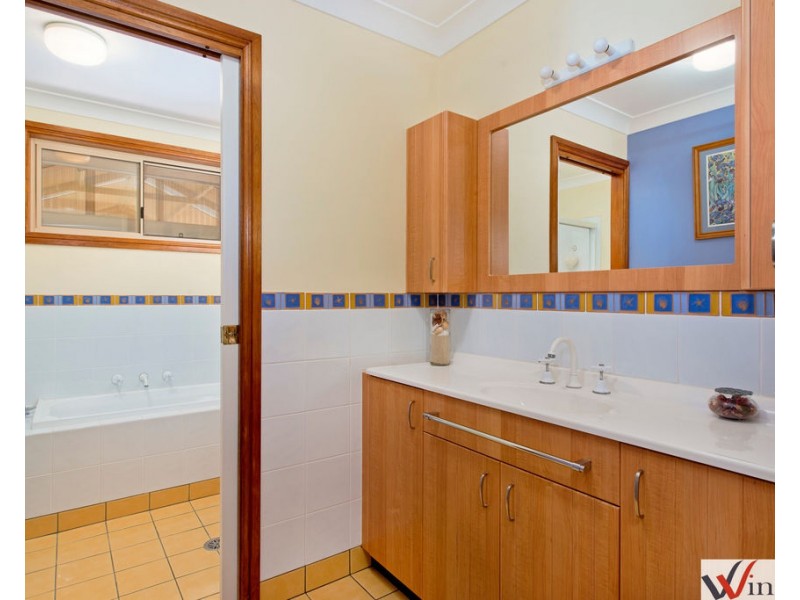 73 Neville Morton Drive, Crescent Head NSW 2440