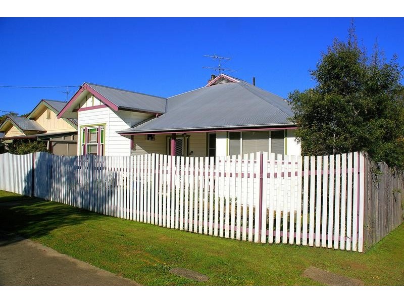 15 Wide Street, West Kempsey NSW 2440