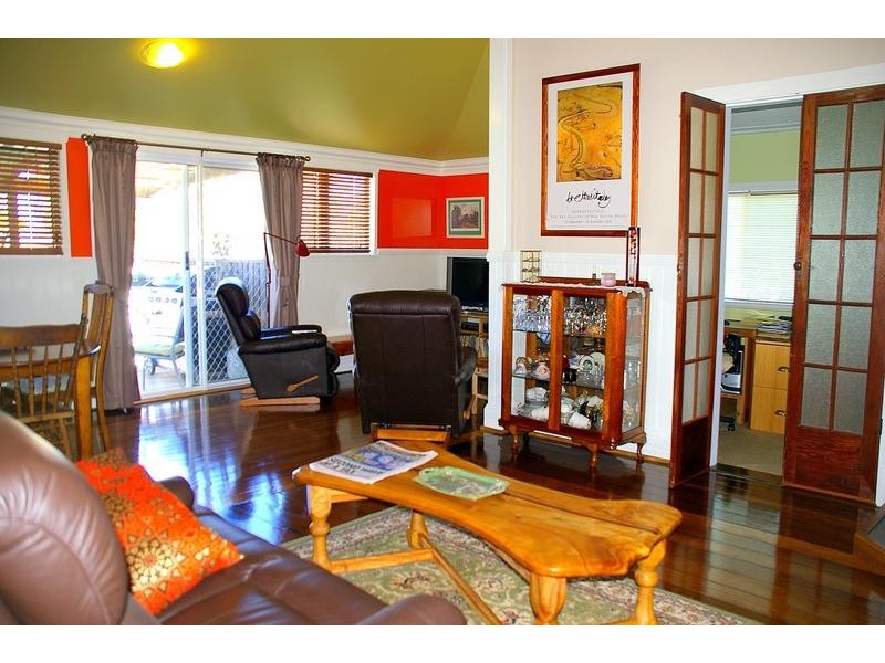 15 Wide Street, West Kempsey NSW 2440