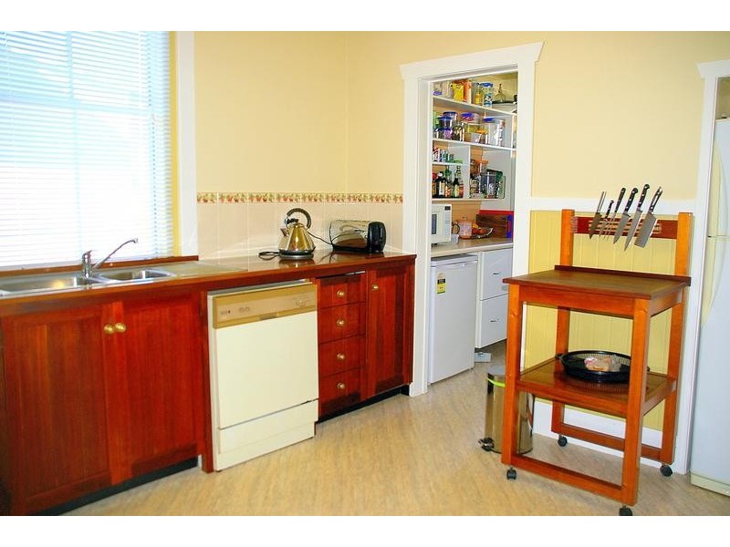 15 Wide Street, West Kempsey NSW 2440