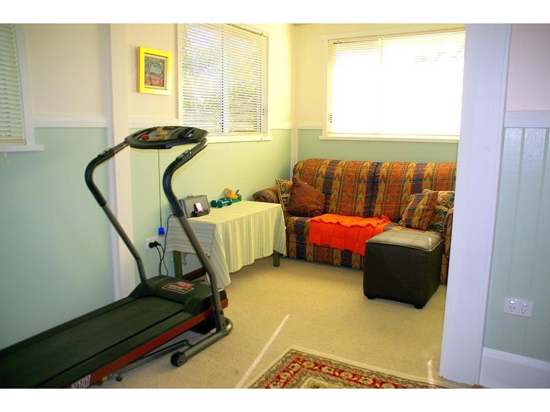 15 Wide Street, West Kempsey NSW 2440