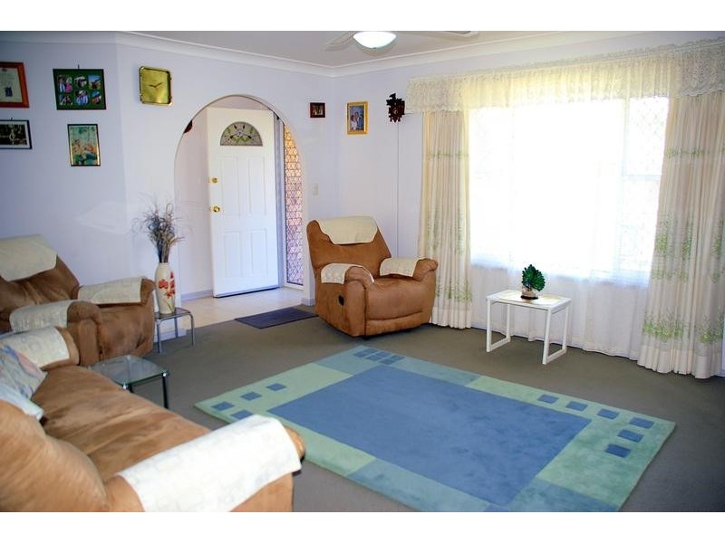 6 Mawson Place, West Kempsey NSW 2440