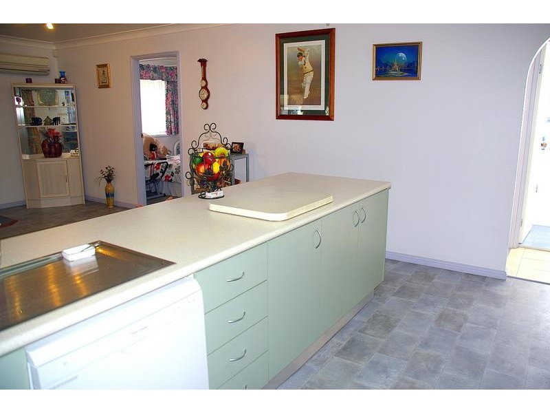 6 Mawson Place, West Kempsey NSW 2440