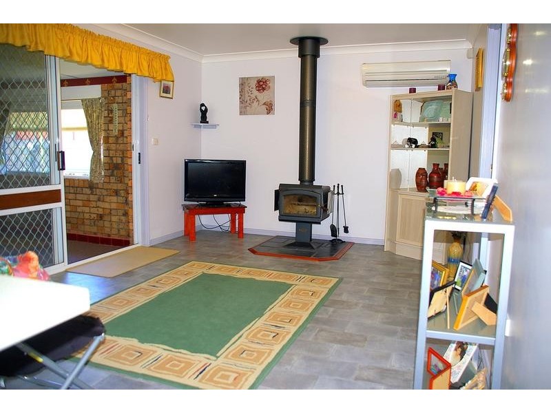 6 Mawson Place, West Kempsey NSW 2440