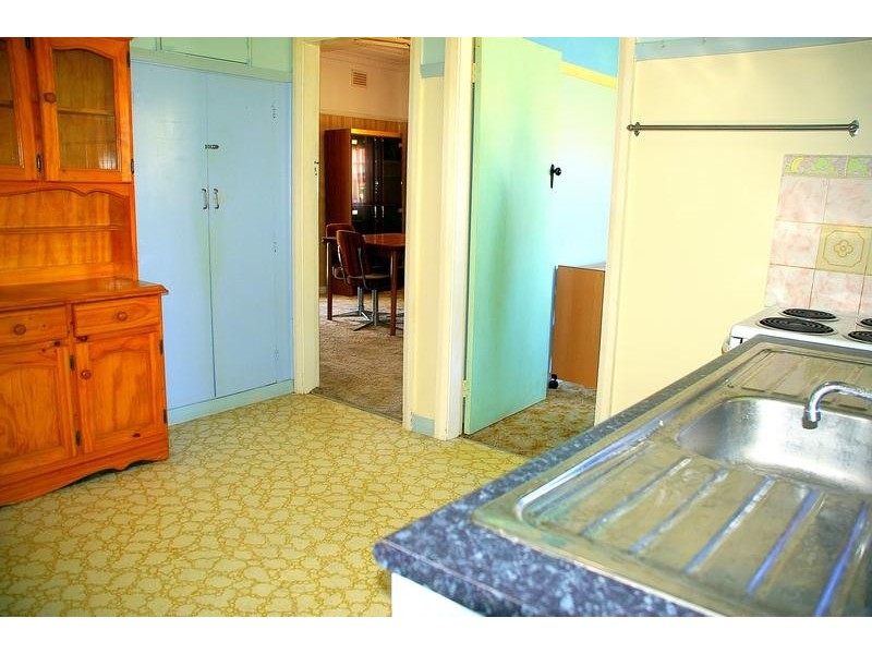 6 Bestic Street, West Kempsey NSW 2440