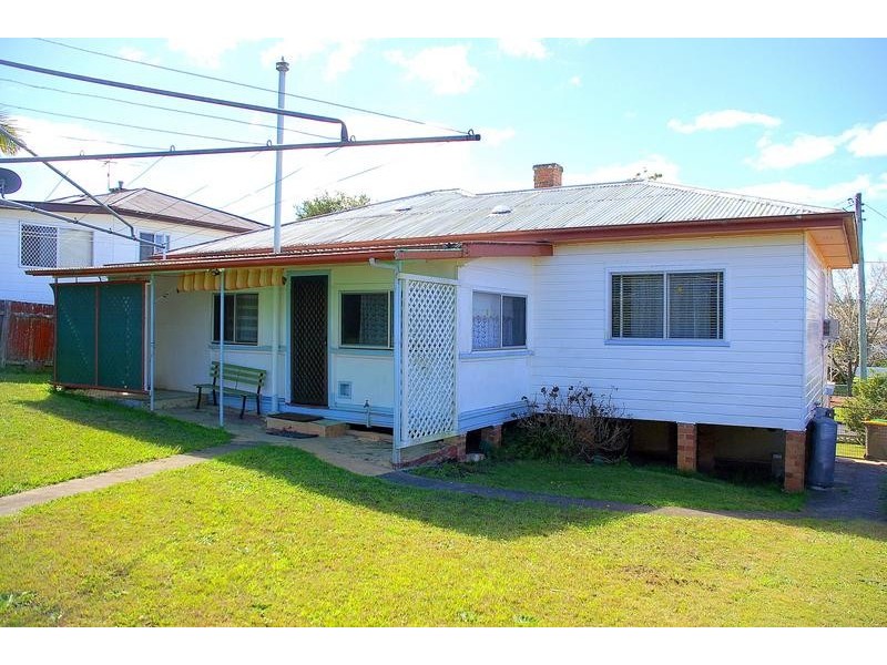 6 Bestic Street, West Kempsey NSW 2440