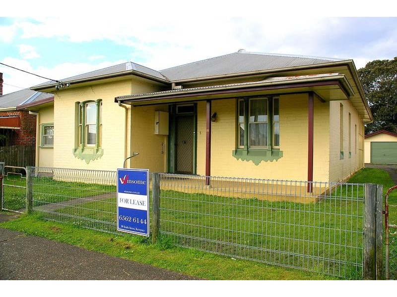 33 Tozer Street, West Kempsey NSW 2440