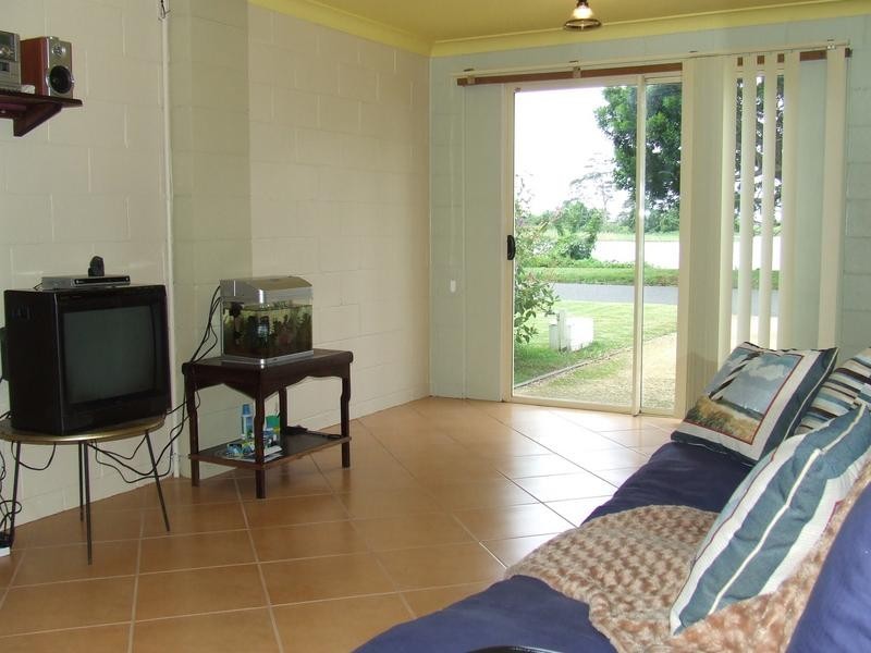 32 Croads Esplanade, Smithtown NSW 2440