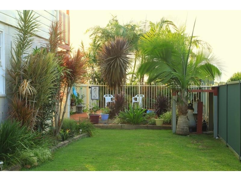 32 Croads Esplanade, Smithtown NSW 2440