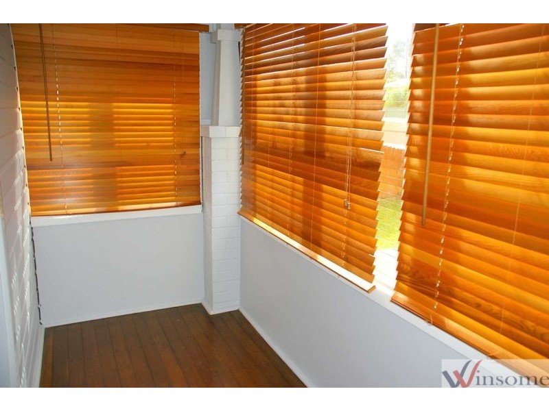 16 Park Avenue, West Kempsey NSW 2440