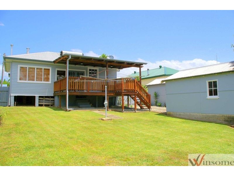 16 Park Avenue, West Kempsey NSW 2440