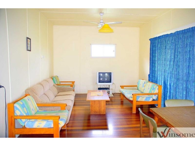 11 Stewart Street, Crescent Head NSW 2440