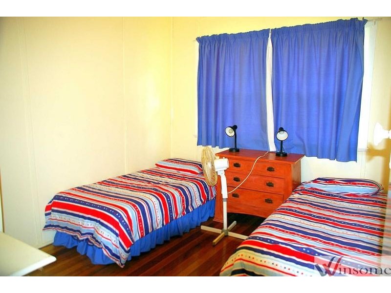 11 Stewart Street, Crescent Head NSW 2440