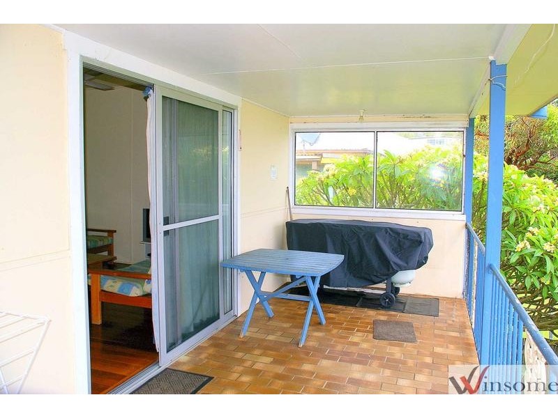 11 Stewart Street, Crescent Head NSW 2440