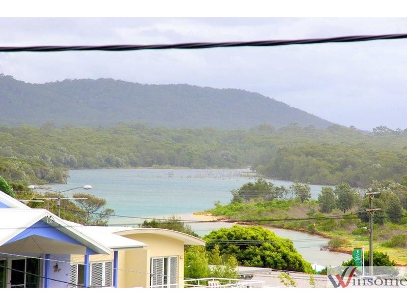 11 Stewart Street, Crescent Head NSW 2440