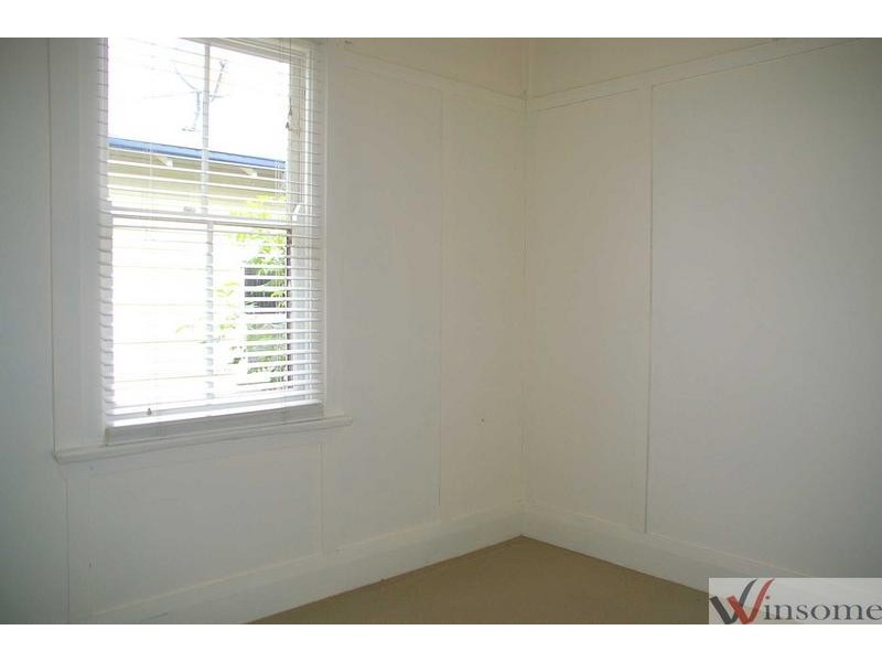 24 Innes Street, East Kempsey NSW 2440