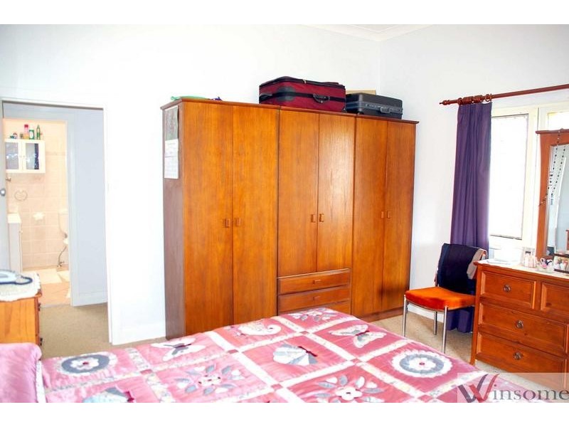 18 Belmore Street, Smithtown NSW 2440