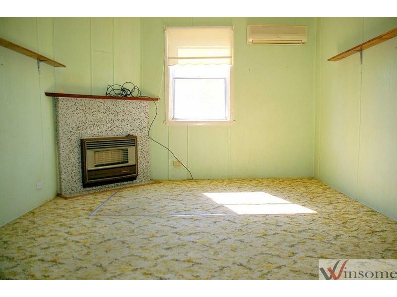 19 Wide Street, West Kempsey NSW 2440