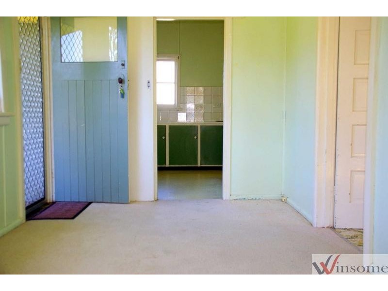 19 Wide Street, West Kempsey NSW 2440