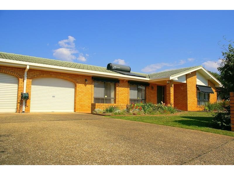 1 Ronald Robinson Place, East Kempsey NSW 2440