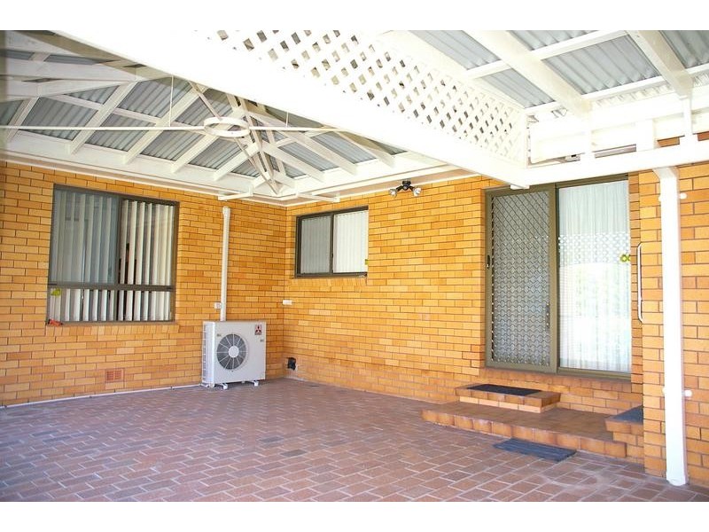 1 Ronald Robinson Place, East Kempsey NSW 2440