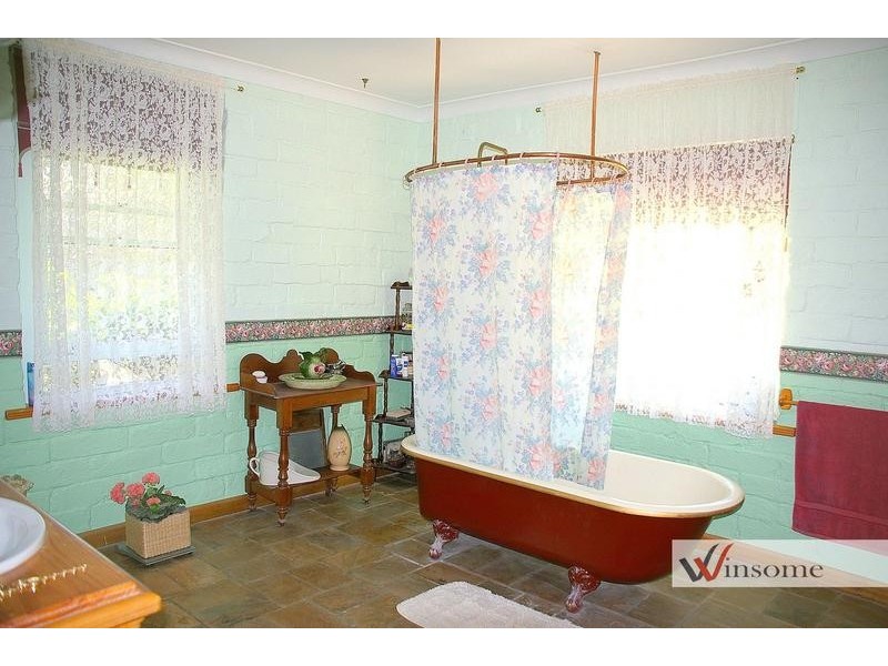 80 Hills Lane, Barraganyatti NSW 2441