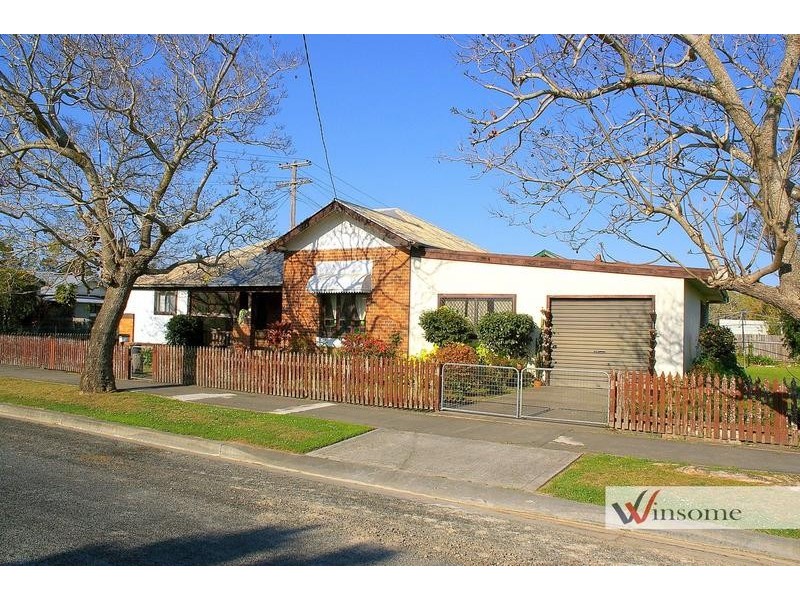 17 Gladstone Street, Kempsey NSW 2440