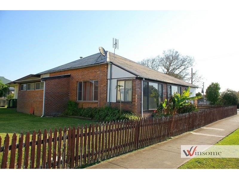 17 Gladstone Street, Kempsey NSW 2440