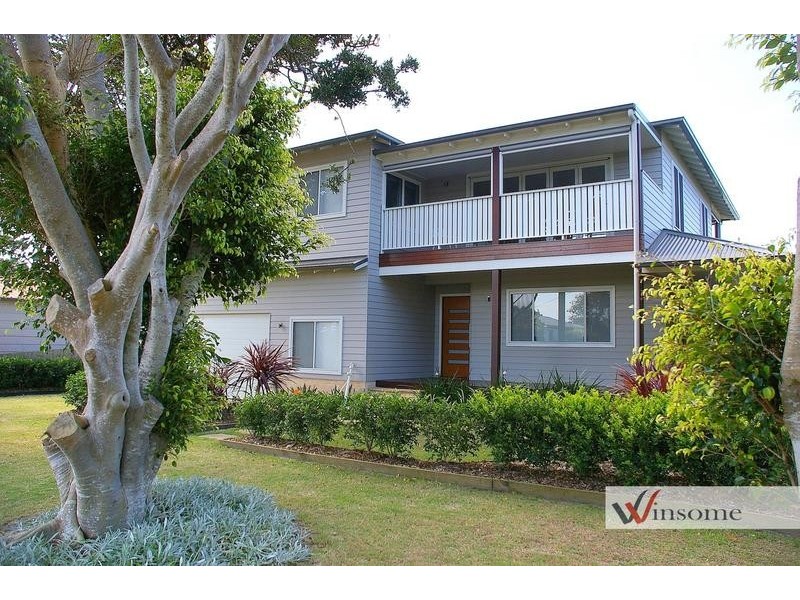 4 Oak Street, Hat Head NSW 2440