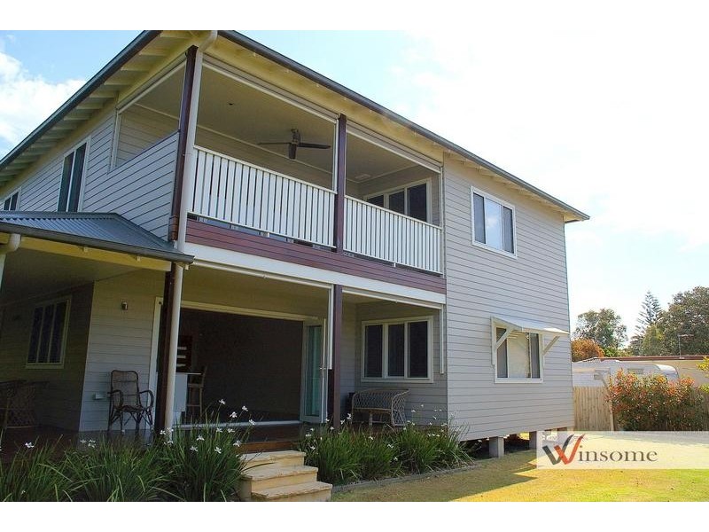 4 Oak Street, Hat Head NSW 2440