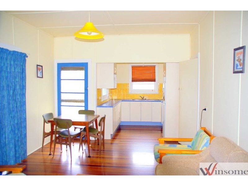 11 Stewart Street, Crescent Head NSW 2440