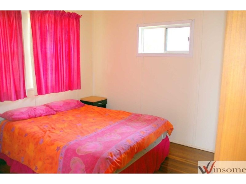11 Stewart Street, Crescent Head NSW 2440