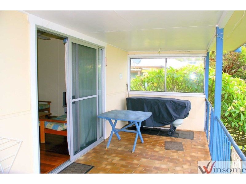 11 Stewart Street, Crescent Head NSW 2440