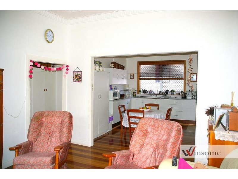 18 Marsh Street, West Kempsey NSW 2440
