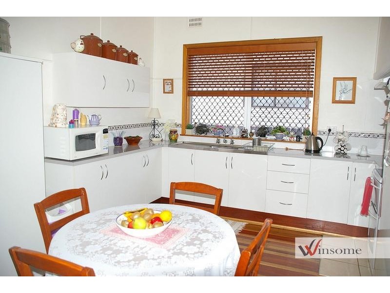 18 Marsh Street, West Kempsey NSW 2440
