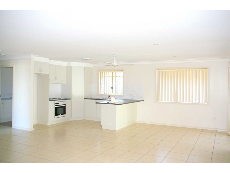 2/16 North Street, Frederickton NSW 2440