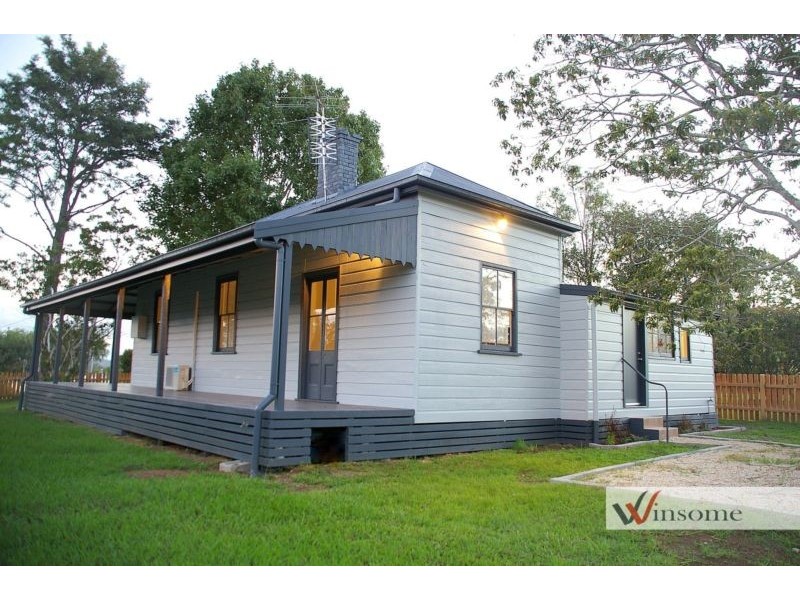 2 Collin Tait Avenue, West Kempsey NSW 2440