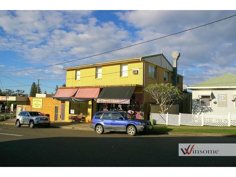 4 East Street, Crescent Head NSW 2440
