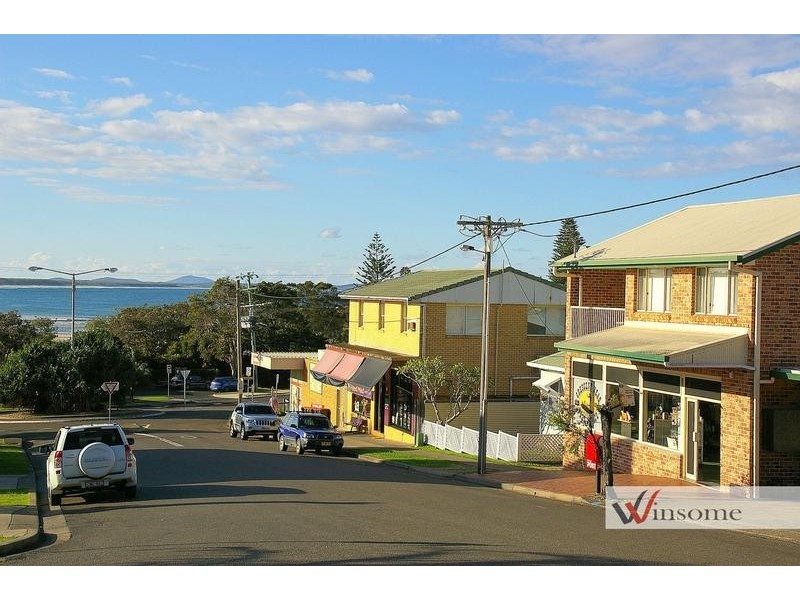 4 East Street, Crescent Head NSW 2440