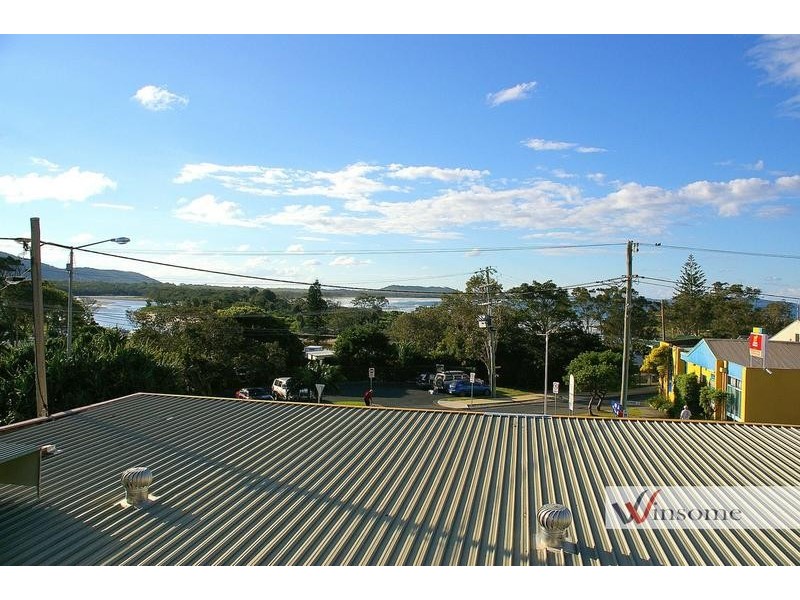 4 East Street, Crescent Head NSW 2440