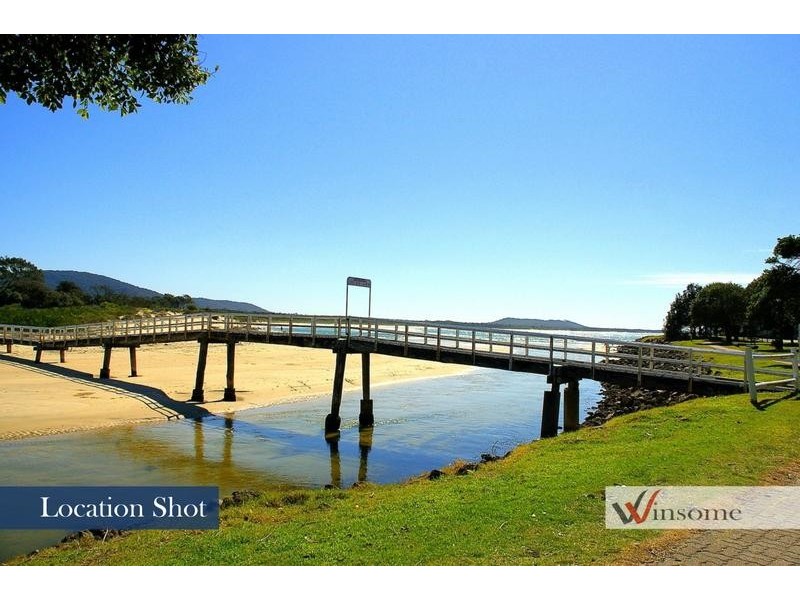 4 East Street, Crescent Head NSW 2440