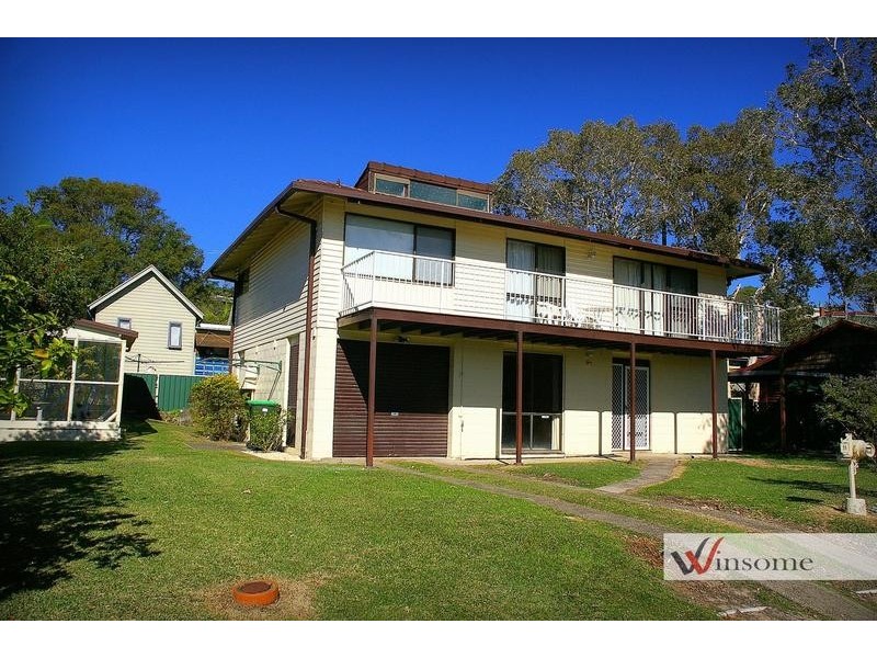 24 Hodgson Street, Crescent Head NSW 2440