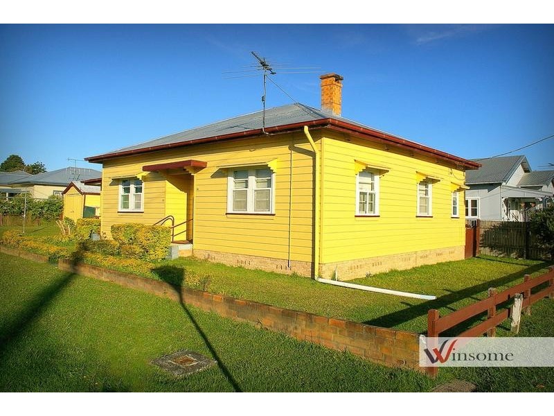 12 Verge Street, Smithtown NSW 2440