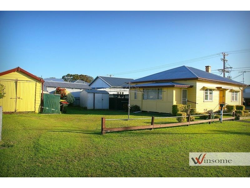 12 Verge Street, Smithtown NSW 2440