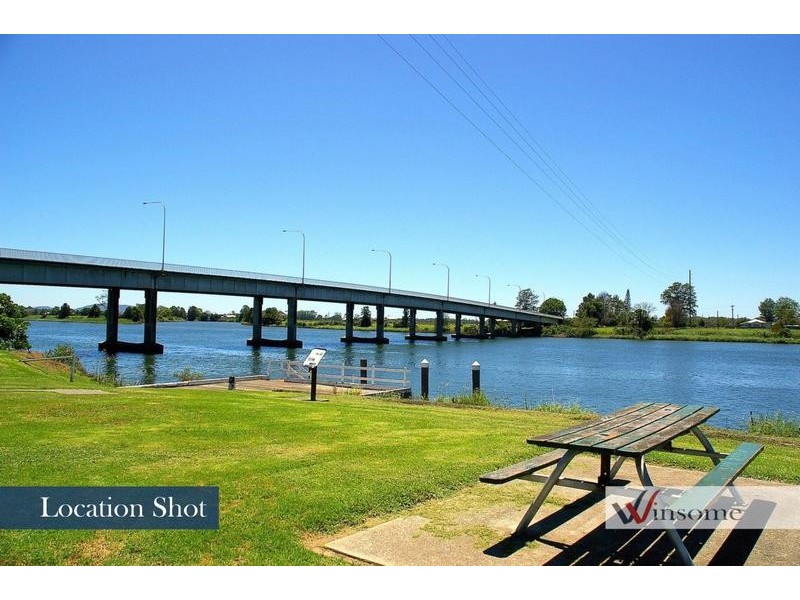 12 Verge Street, Smithtown NSW 2440