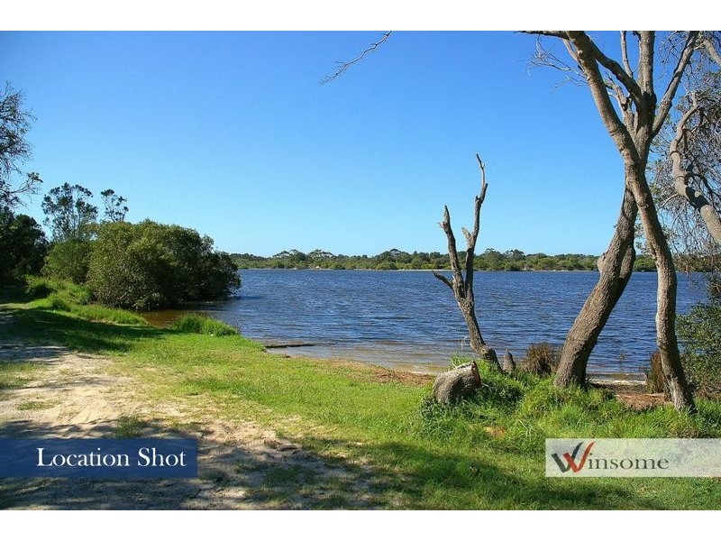 8 Ninth Avenue, Stuarts Point NSW 2441