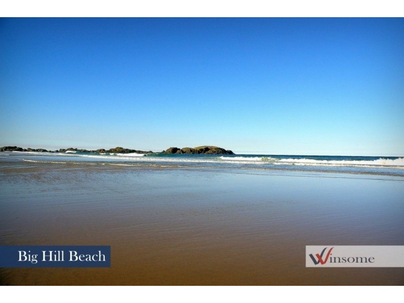 954 Plomer Road, Crescent Head NSW 2440