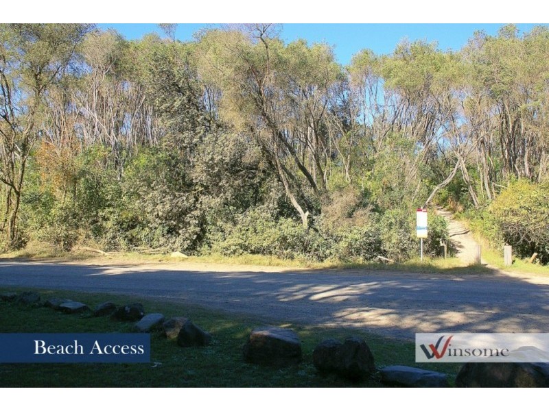 954 Plomer Road, Crescent Head NSW 2440