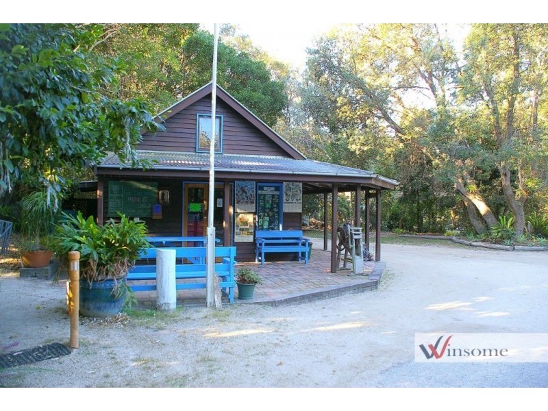 954 Plomer Road, Crescent Head NSW 2440